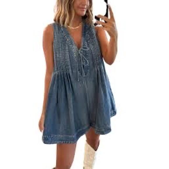 MSRP $69 NWT Oeazy Sleeveless Denim Rompe Size S-M | SAME DAY SHIP or NEXT DAY - Picture 1 of 7